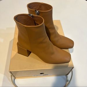 LOQ Lazaro Boots in Miel 39
